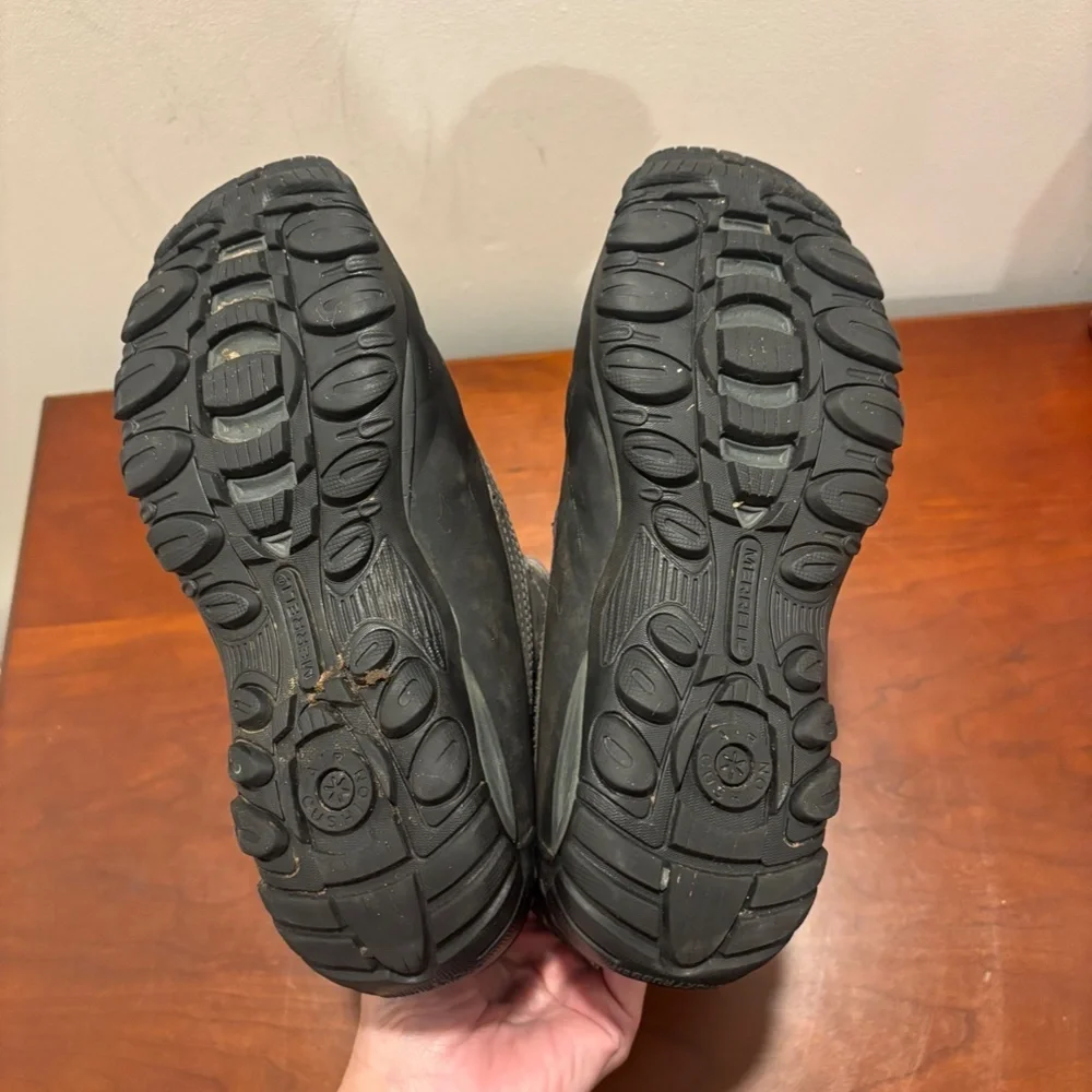 Merrell Women's Yokota Polar Waterproof Boots Black size 8